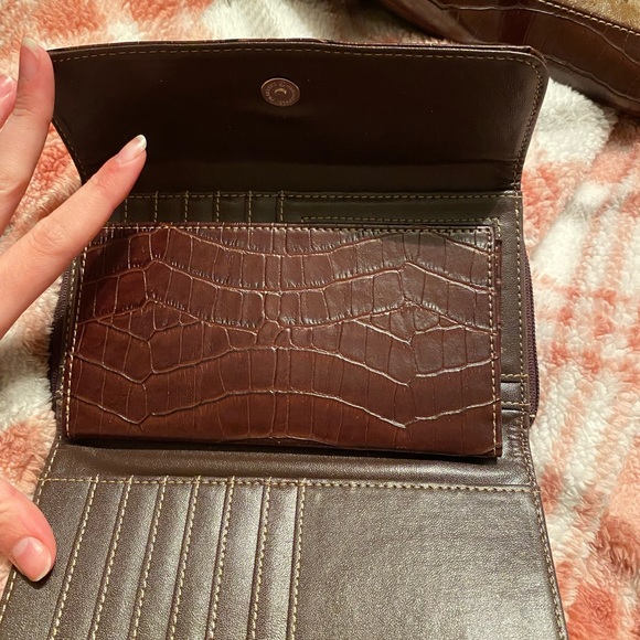 Prada purse and wallet - Picture 7 of 14